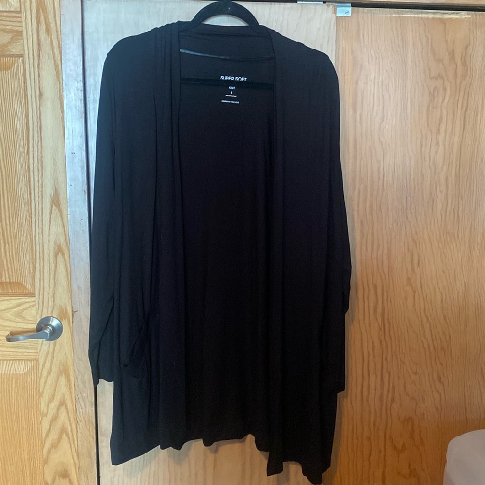 Torrid Size 1 black cardigan